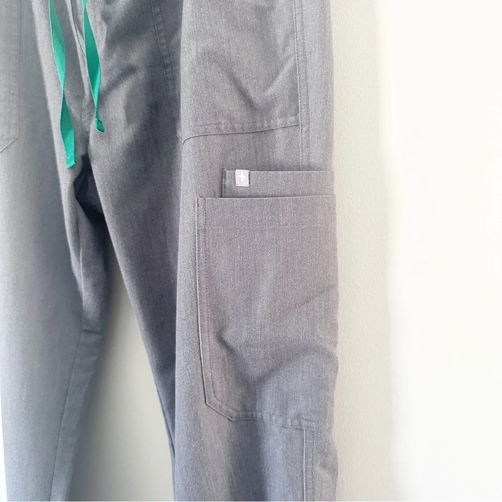 FIGS Men's Cairo Cargo Scrub Pants Graphite XL